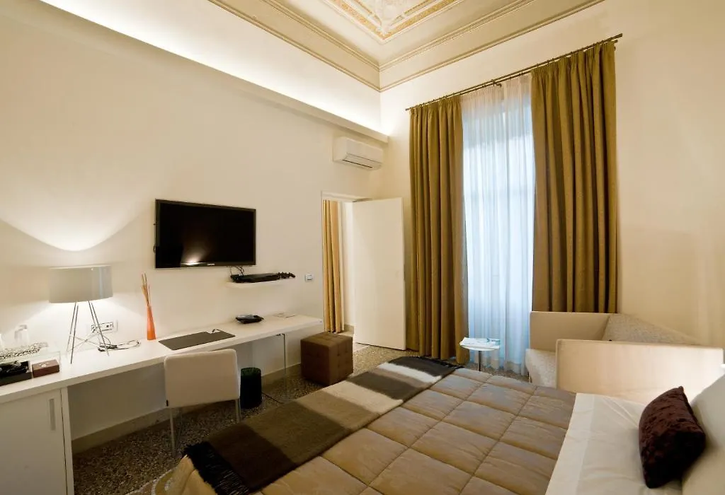Town House Cavour-1